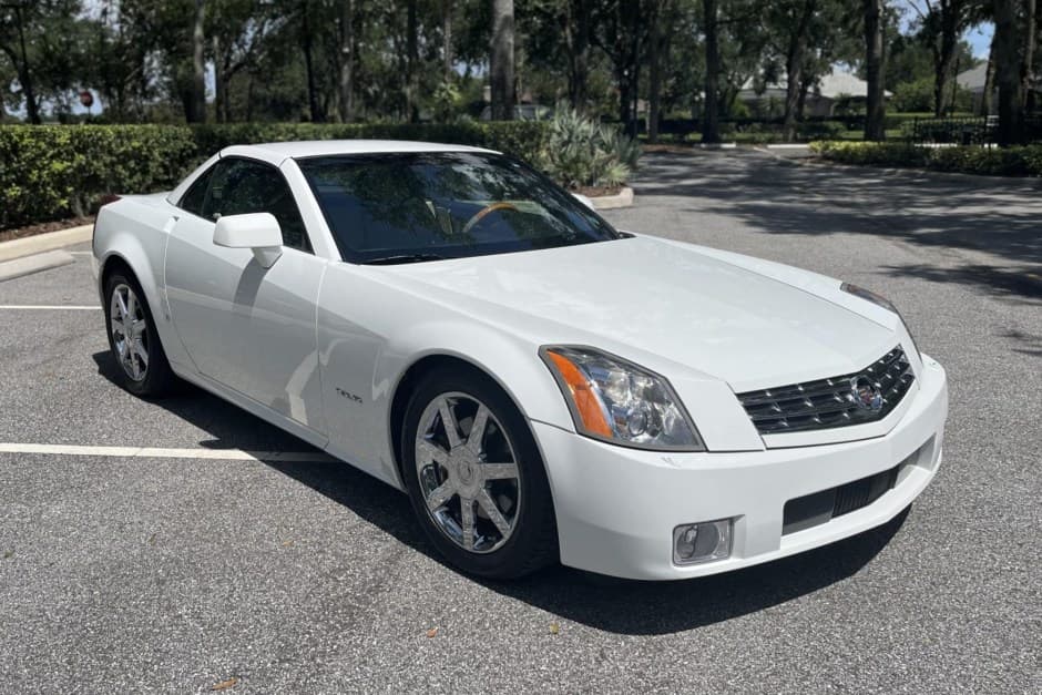 2008 Cadillac XLR sold for $35,500