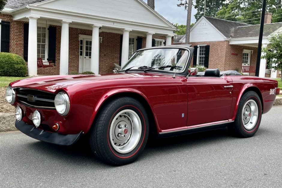 1974 Triumph TR6 sold for $18,500
