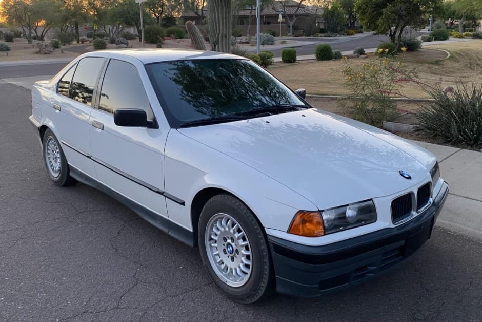 1993 BMW E36 3-Series sold for $5,800