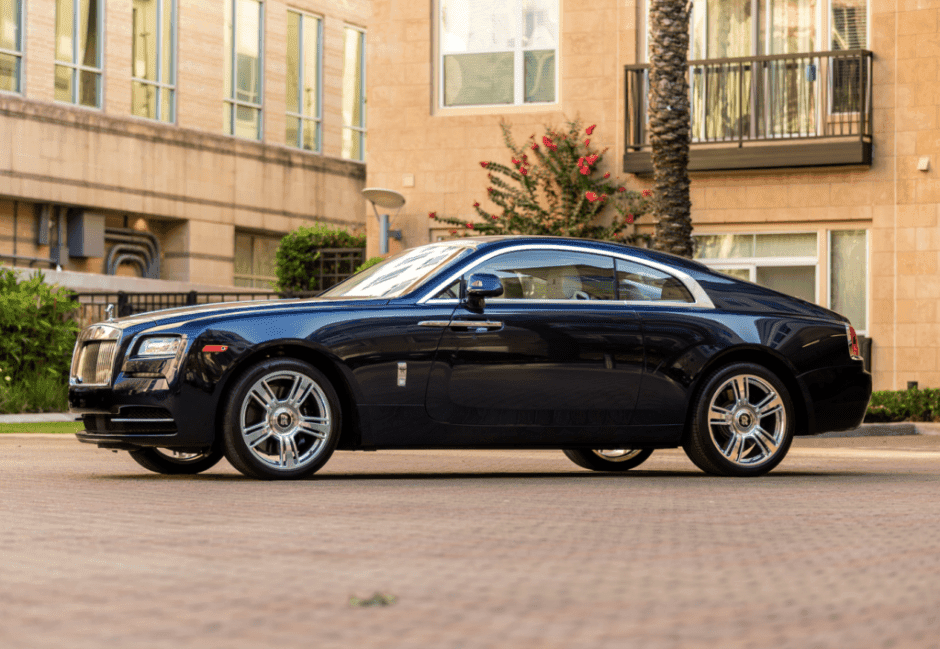 2015 Rolls-Royce Wraith sold for $200,000