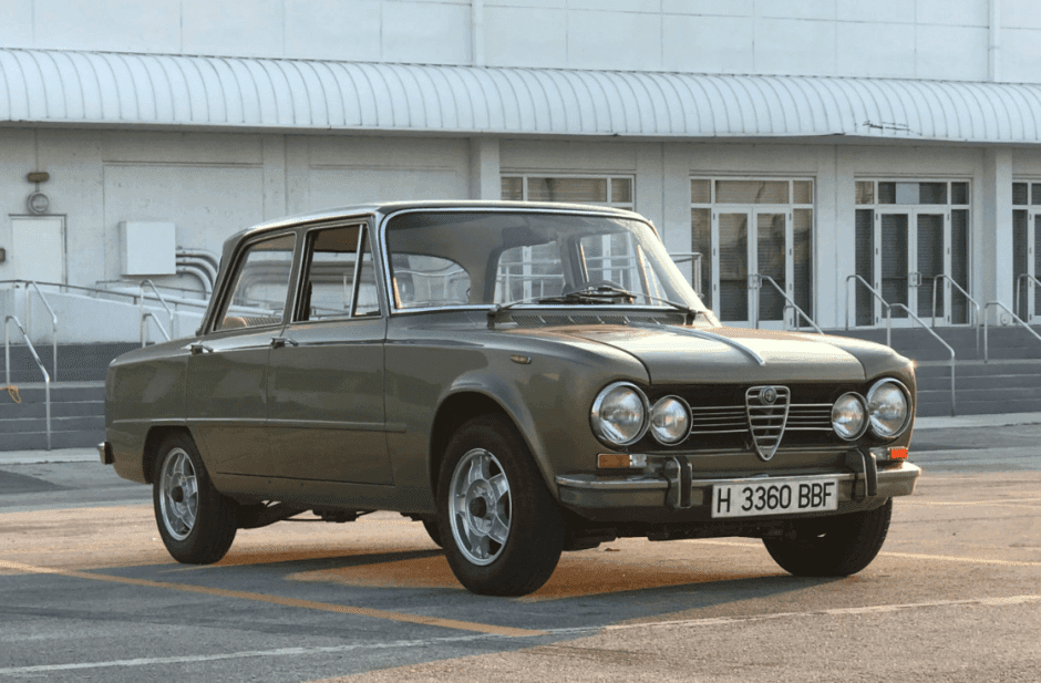 1971 Alfa Romeo 750/101 Series Giulietta & Giulia sold for $15,000