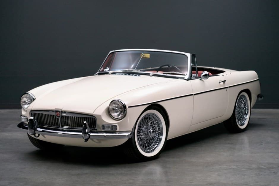 1965 MG MGB sold for $39,000