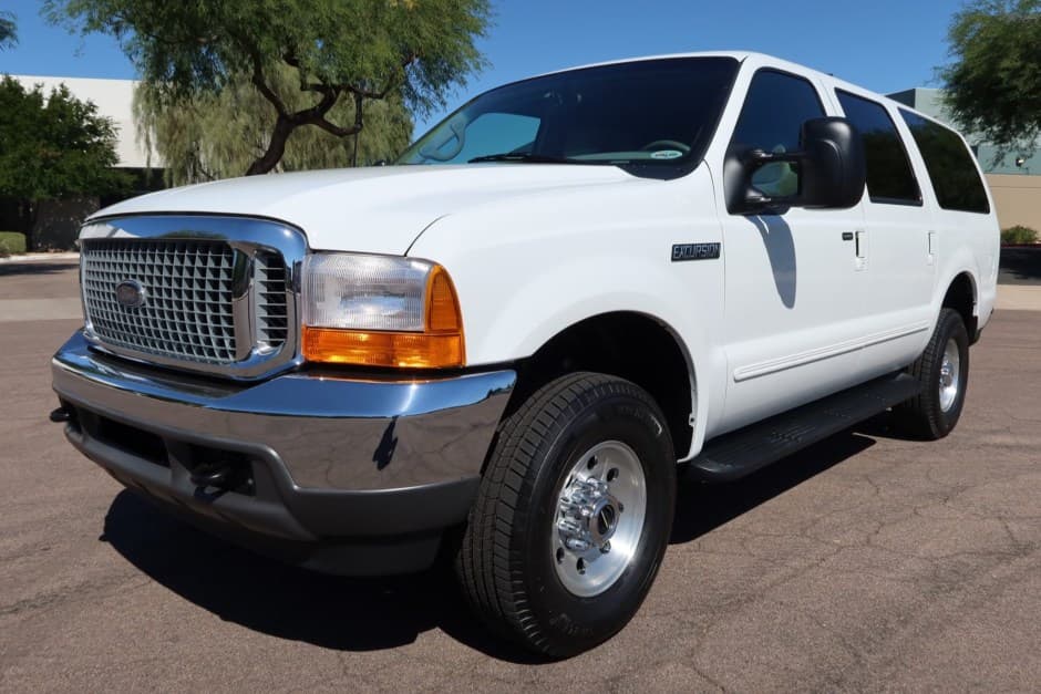 2000 Ford Excursion sold for $61,500