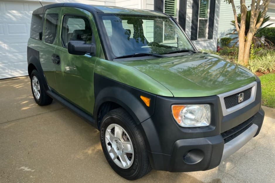 2006 Honda Element sold for $16,750