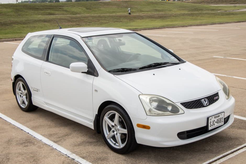2004 Honda Civic Si sold for $13,000