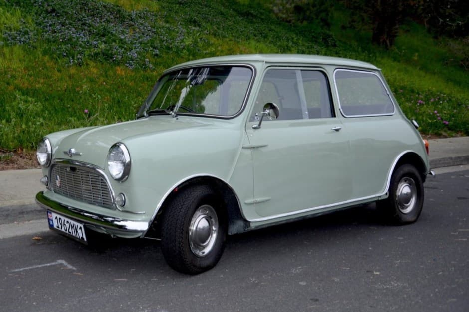 1962 Mini Mk I & Mk II sold for $14,245