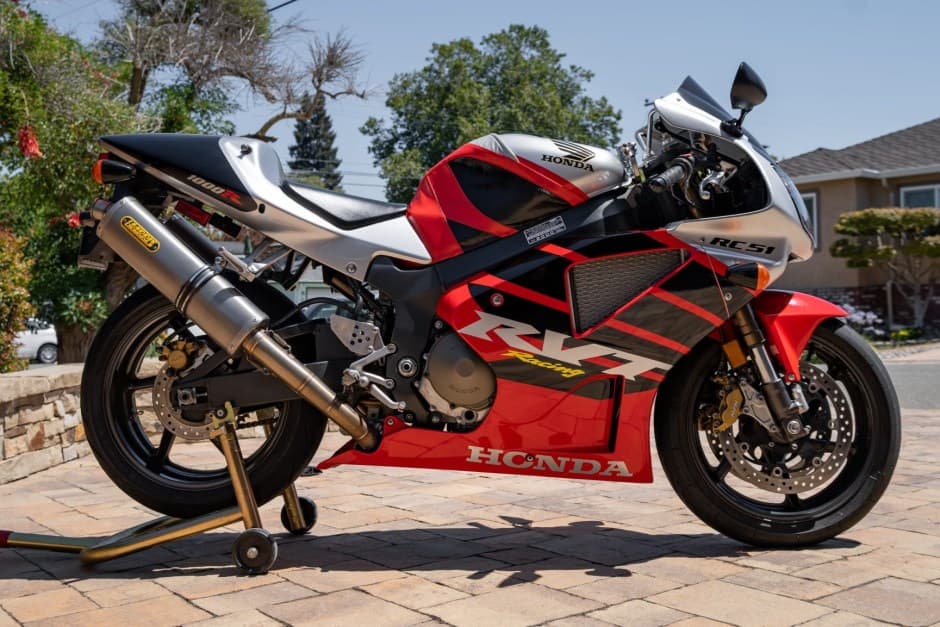 2000 Honda RC51 sold for $7,500