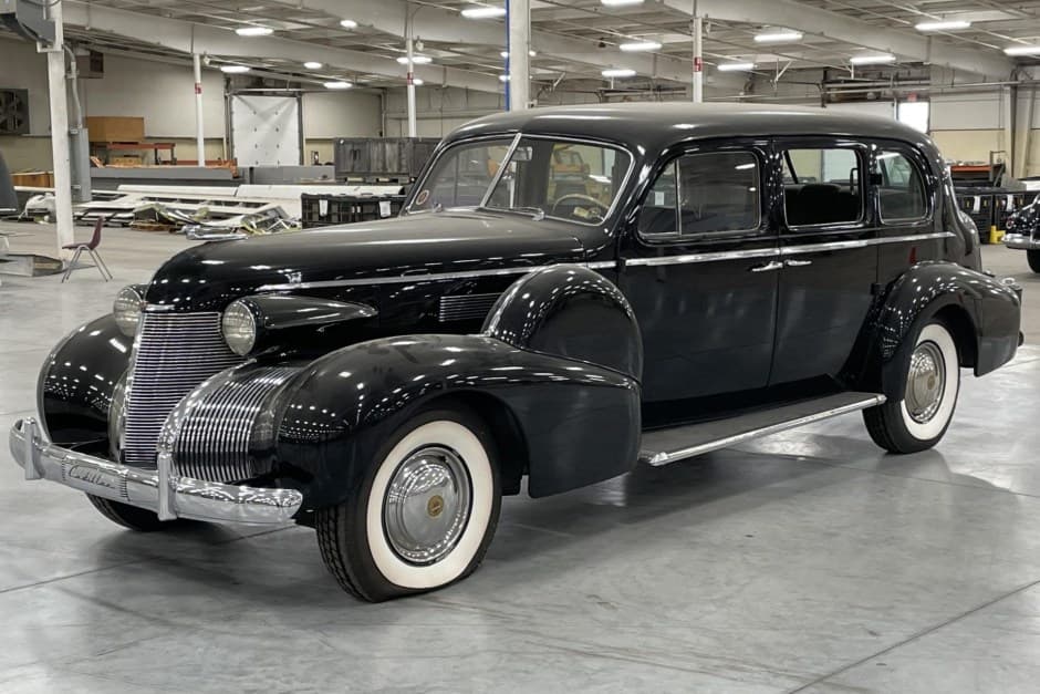 1939 Cadillac Series 75/Fleetwood sold for $25,000