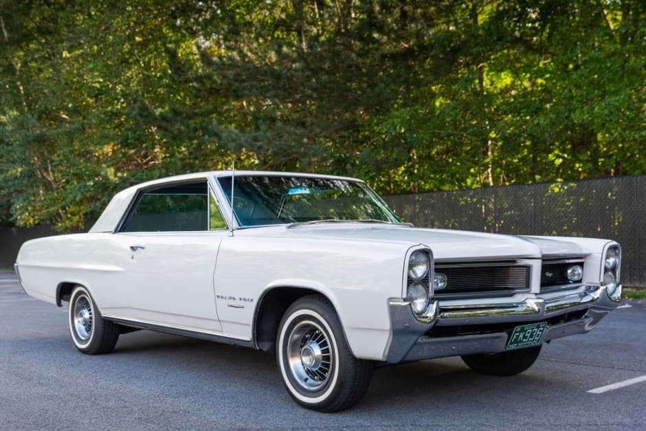 1964 Pontiac Grand Prix sold for $31,000