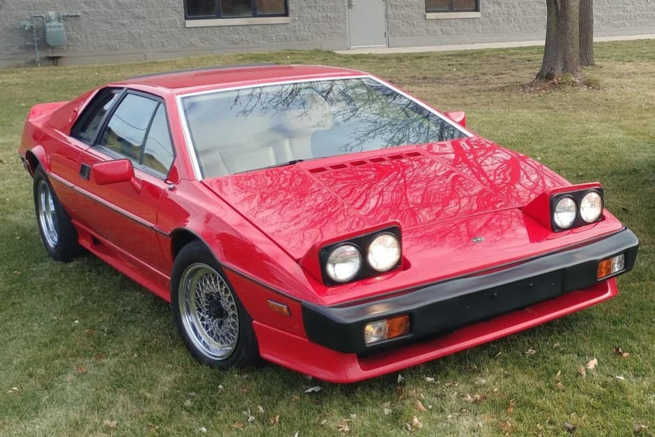 1987 Lotus Esprit sold for $43,250