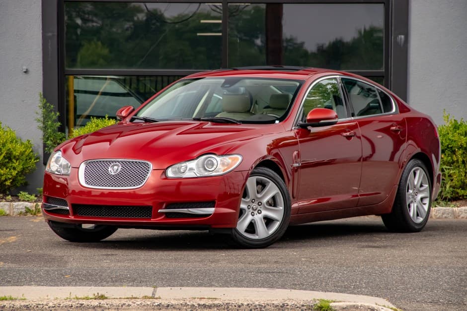 2011 Jaguar XF sold for $12,250