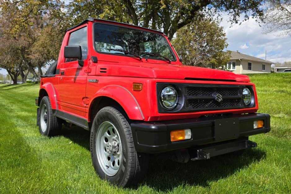 1993 Suzuki Samurai sold for $13,343