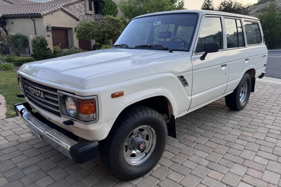 1986 Toyota Land Cruiser 60-Series sold for $31,500