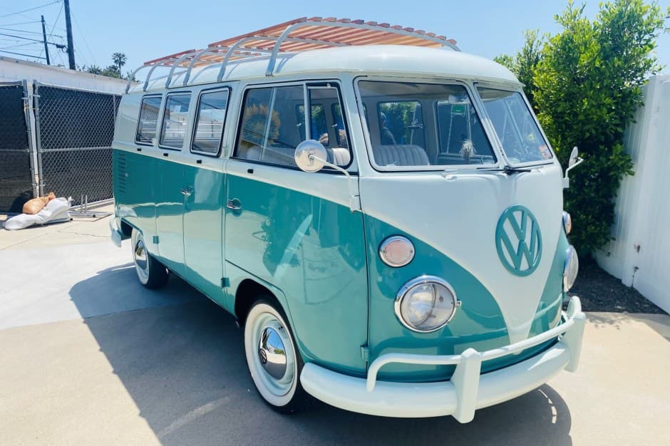 1964 Volkswagen Split-Window Bus sold for $61,500