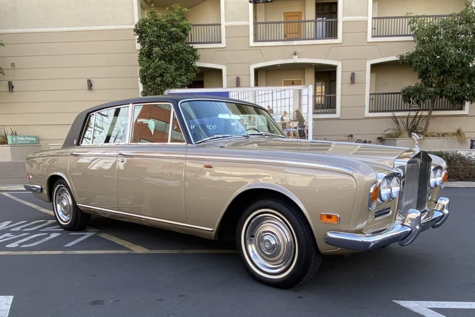 1971 Rolls-Royce SY Silver Shadow & Silver Wraith II sold for $15,750