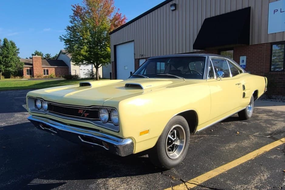 1969 Dodge Coronet sold for $60,000
