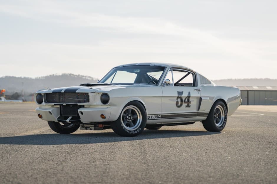 1965 Shelby Mustang GT350 & GT500 sold for $261,000