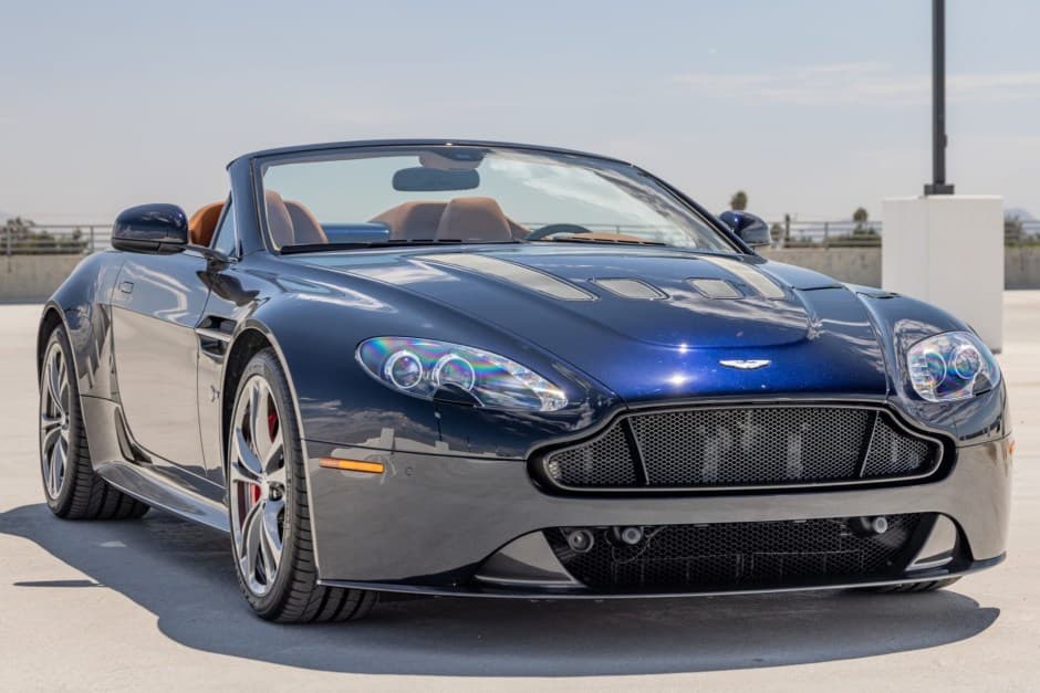 2017 Aston Martin V12 Vantage sold for $290,000