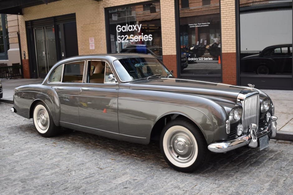 1965 Bentley S-Type sold for $235,894
