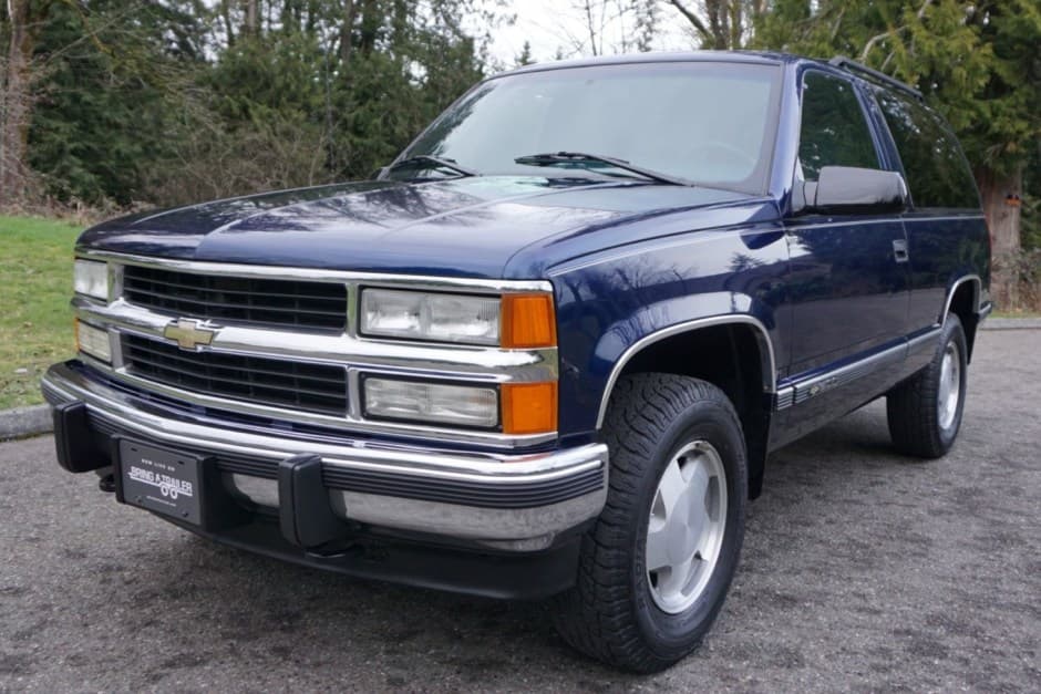 1995 Chevrolet Tahoe GMT400 sold for $12,750