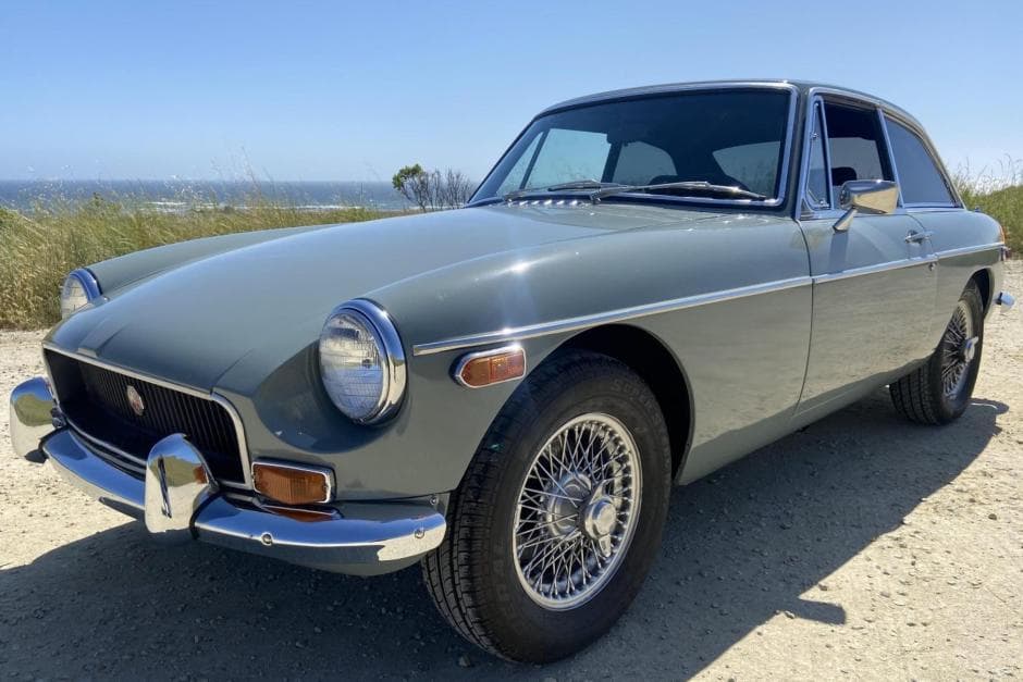 1970 MG MGB sold for $10,800