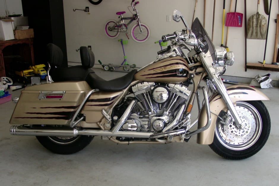 2003 Harley-Davidson Touring sold for $12,500