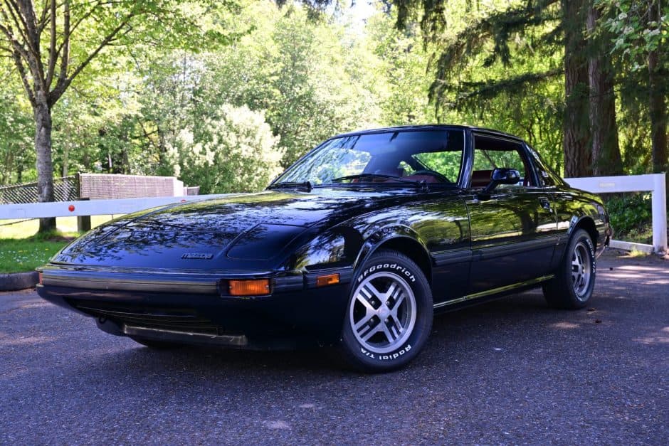 1981 Mazda RX-7 FB sold for $7,900