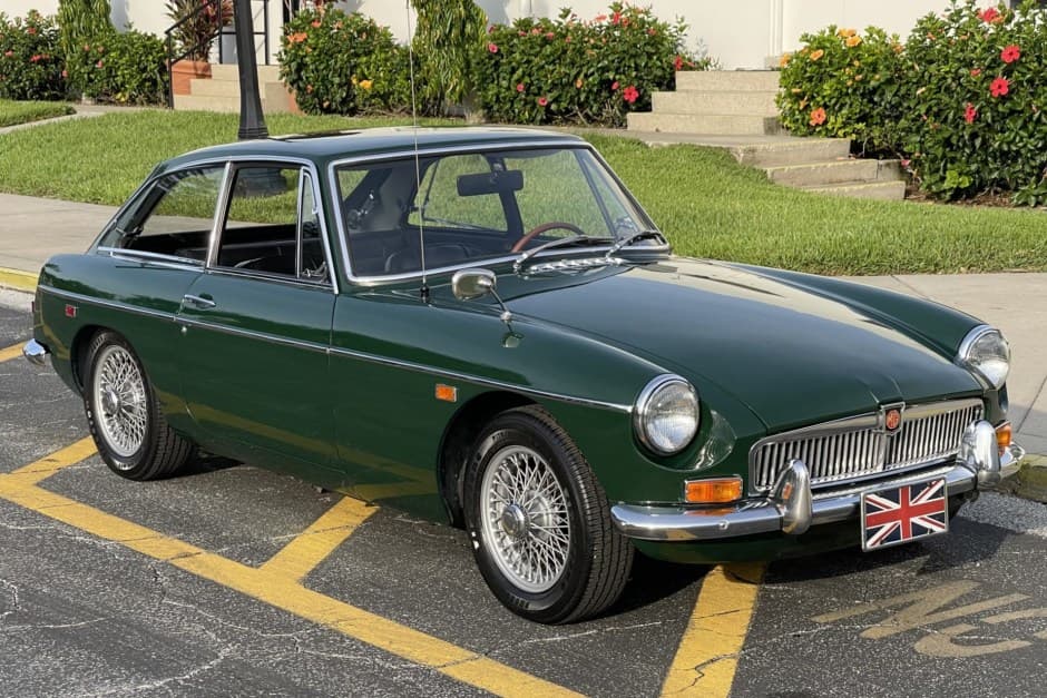 1969 MG MGB sold for $15,000
