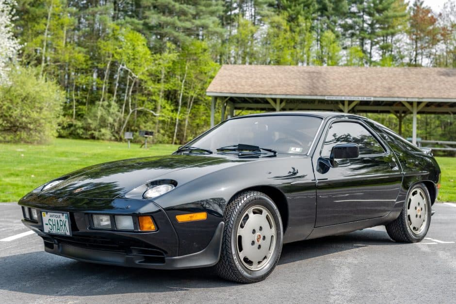 1981 Porsche 928 sold for $25,250