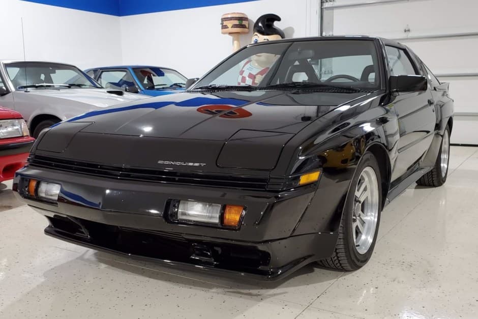 1989 Chrysler Conquest & Mitsubishi Starion sold for $14,583