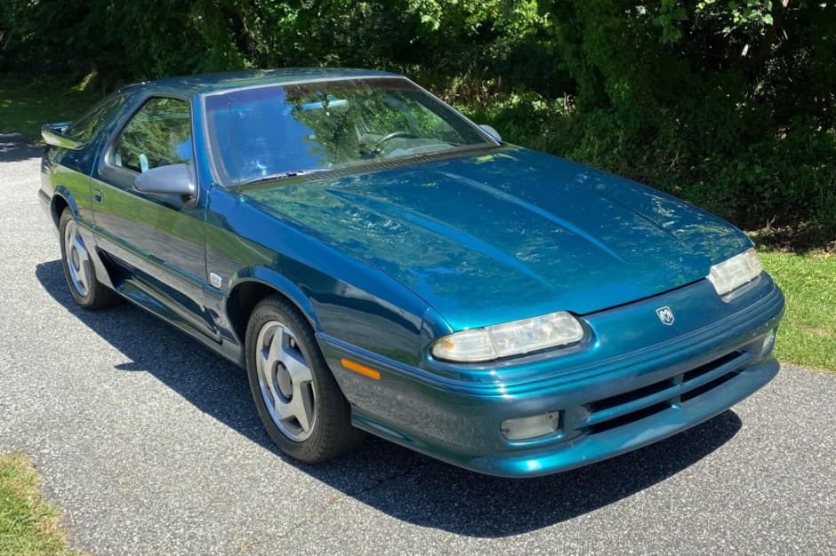 1993 Dodge Daytona & Chrysler Laser sold for $8,600