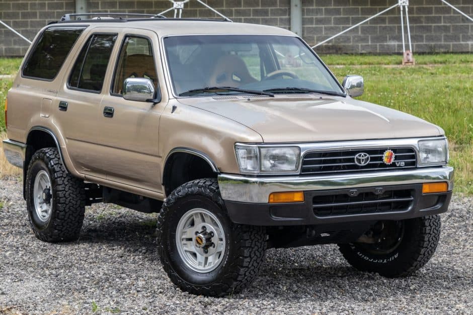 1995 Toyota 4Runner (N120) sold for $10,500