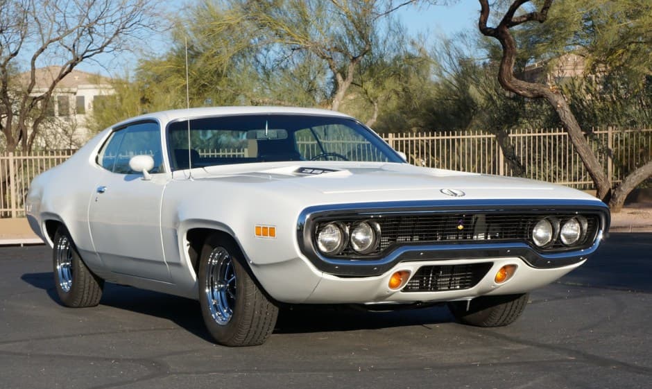 1971 Plymouth Road Runner sold for $22,250