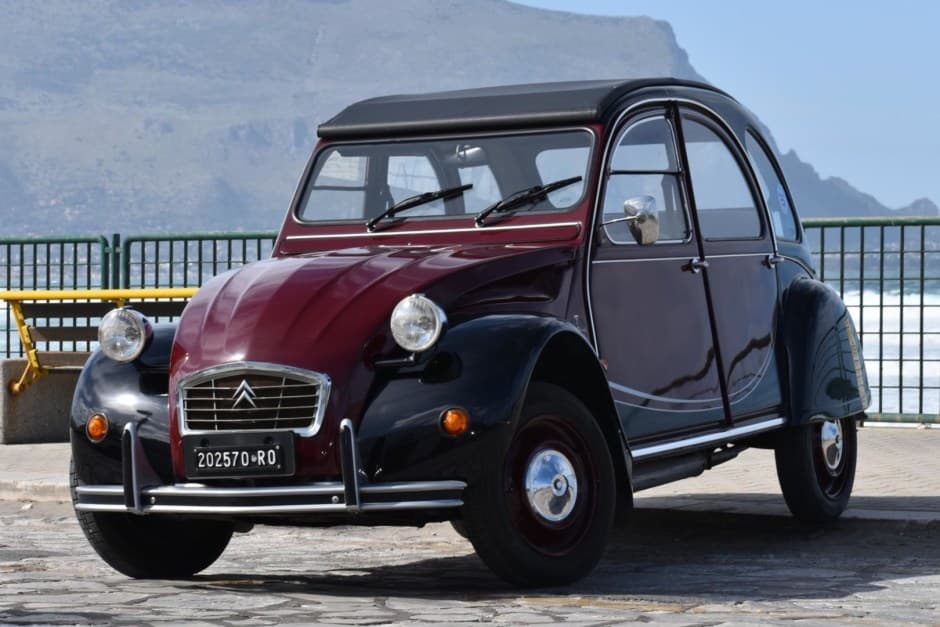 1983 Citroen 2CV sold for $12,250