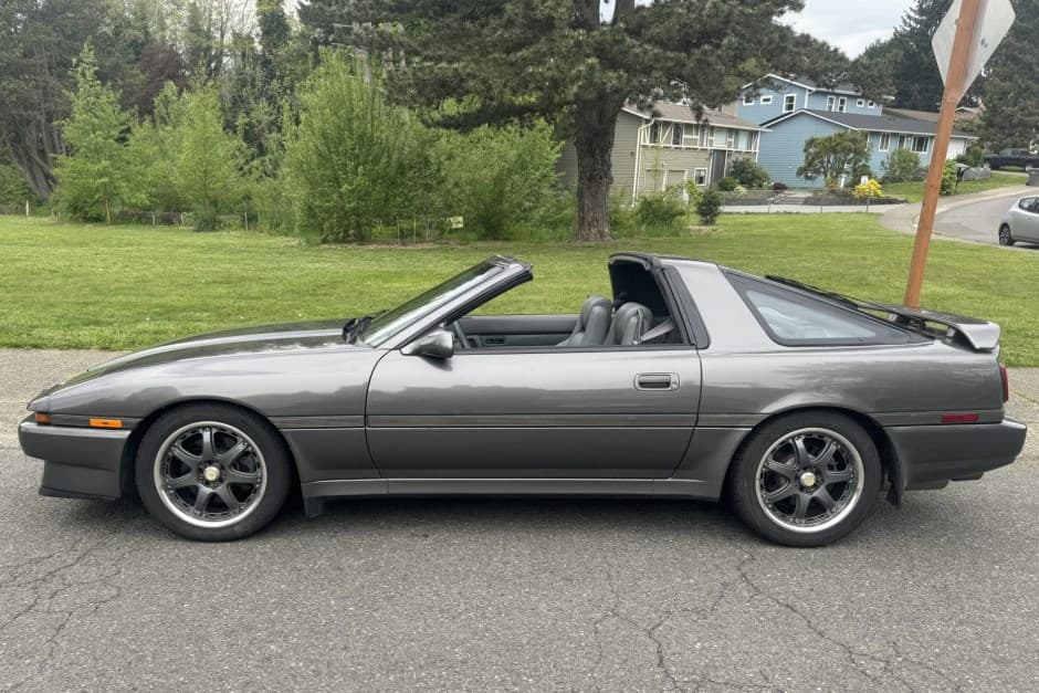1988 Toyota Supra A70 (1986-1992) sold for $16,500