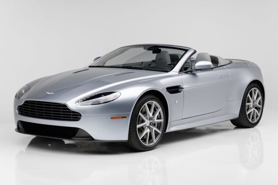 2015 Aston Martin V8 Vantage (2006+) sold for $66,007