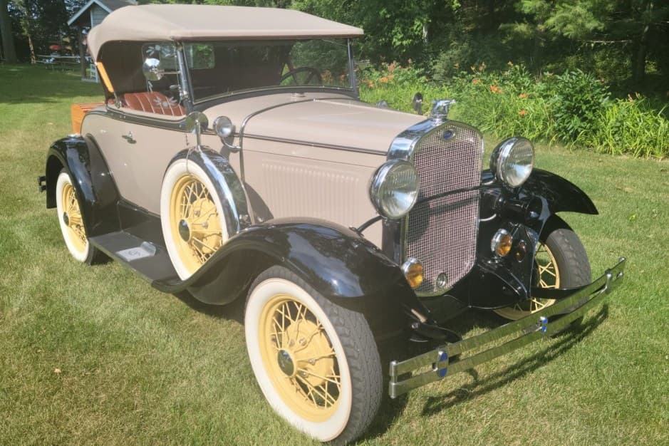 1930 Ford  sold for $27,250