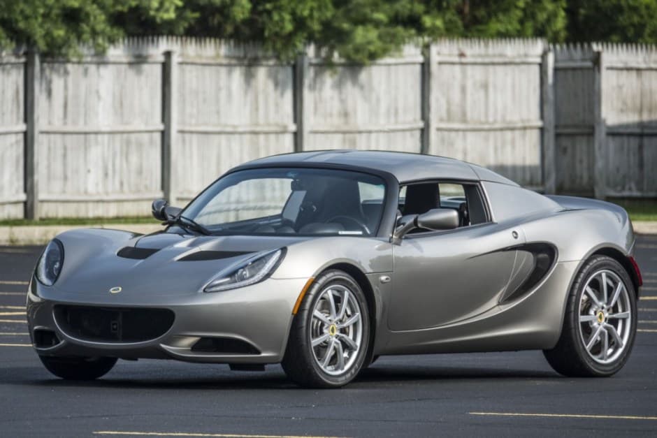 2011 Lotus Elise sold for $37,000