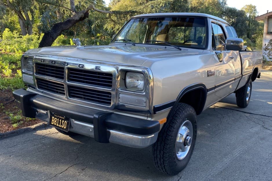 1992 Dodge Ram (1981-1993) sold for $19,450