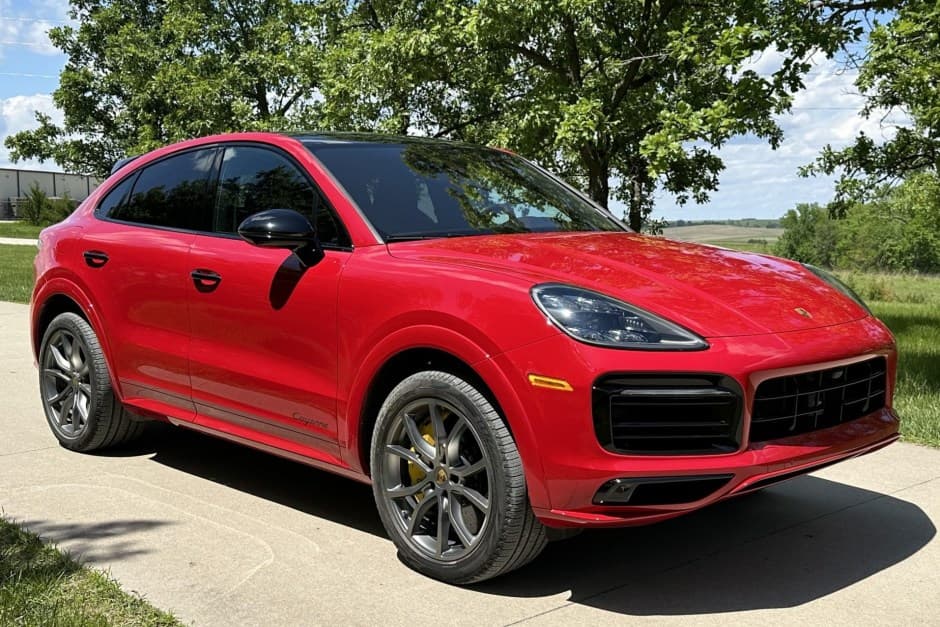 2021 Porsche 9Y0/9Y3 Cayenne (2019-) sold for $69,500