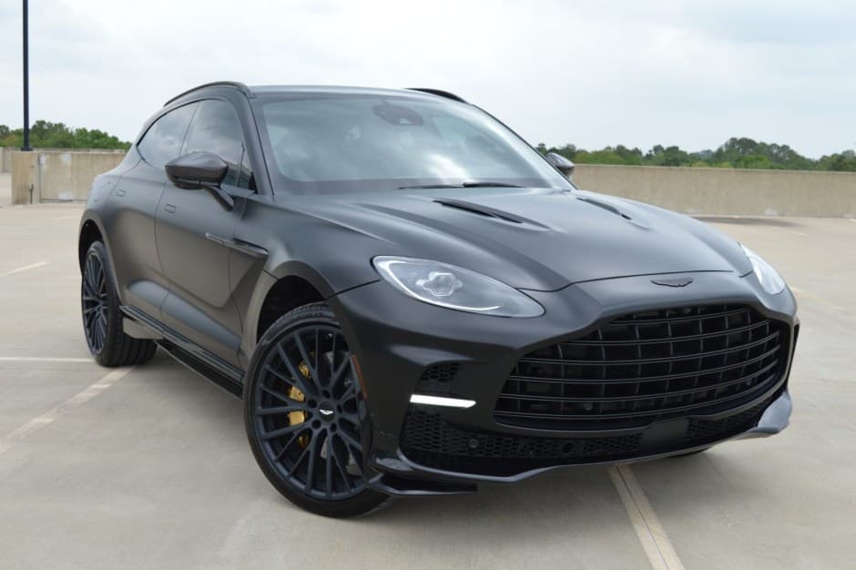 2023 Aston Martin DBX sold for $170,000