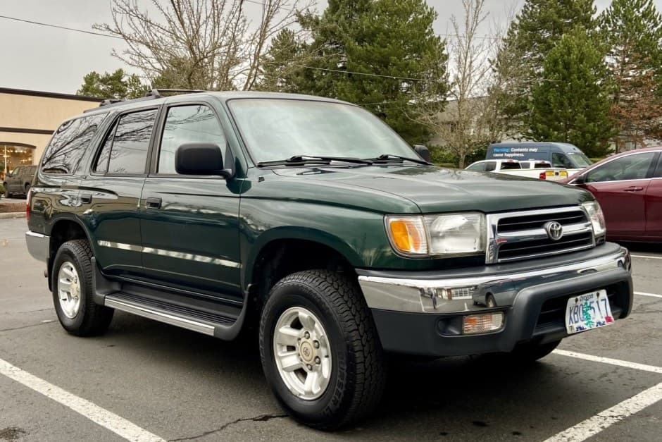 1999 Toyota 4Runner (N180) sold for $12,138