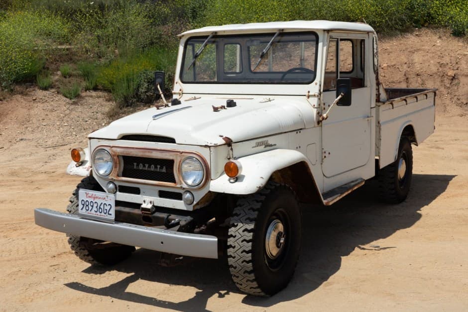 1966 Toyota Land Cruiser FJ45 sold for $26,000