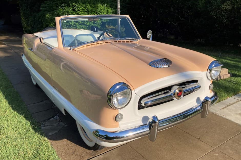 1955 Nash Metropolitan sold for $20,000
