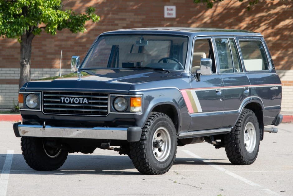 1983 Toyota Land Cruiser 60-Series sold for $13,250