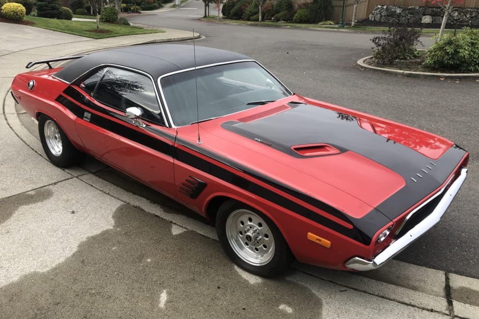 1973 Dodge Challenger (1970-1974) sold for $31,500