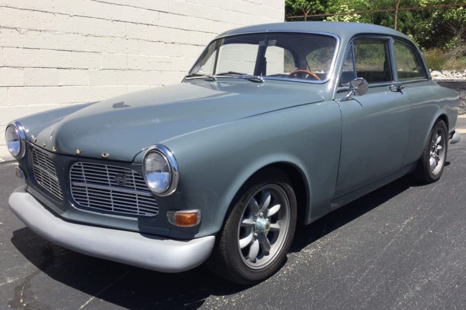 1966 Volvo Amazon sold for $13,777