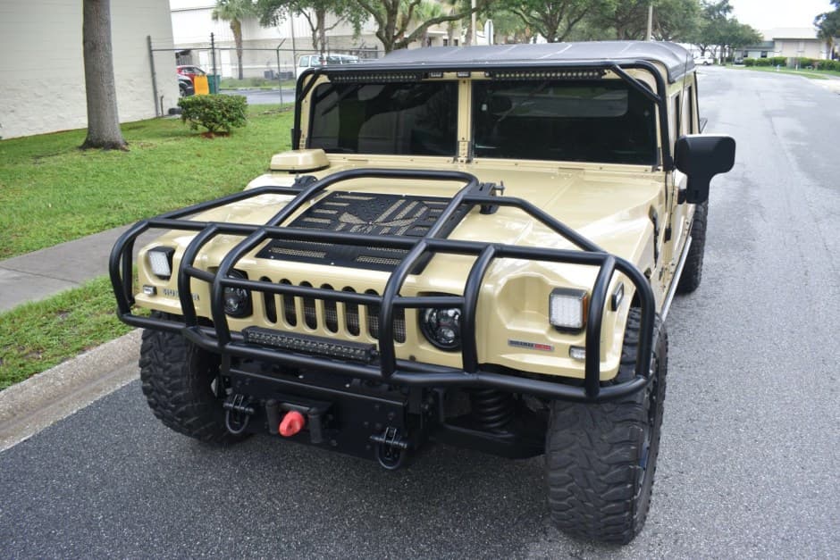 2006 Hummer H1 sold for $125,000