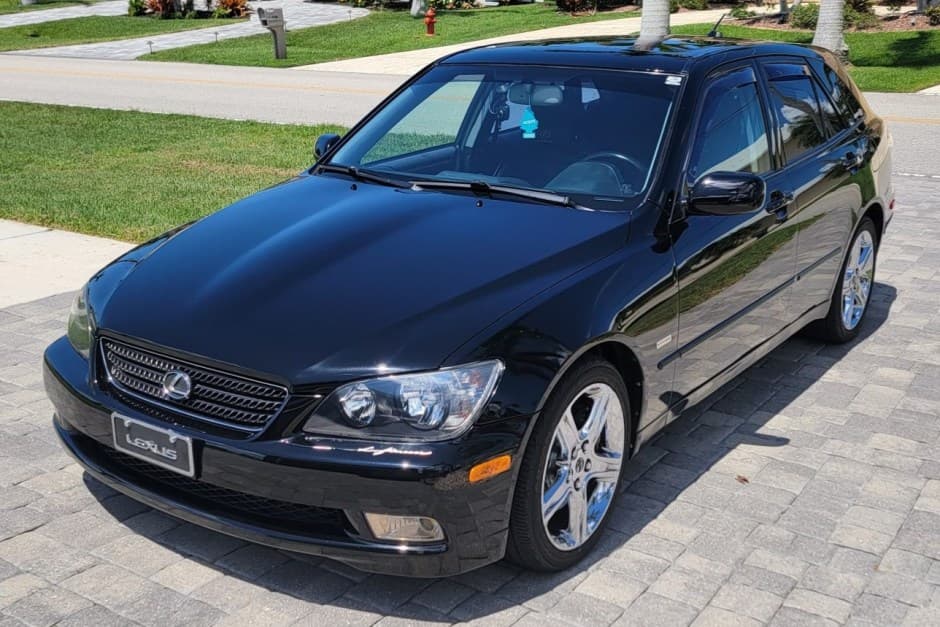2002 Lexus IS sold for $16,000