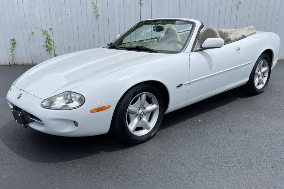 1997 Jaguar XK8 sold for $12,001